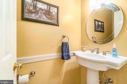 8495 Clare St, Owens VA  22485-3820 exterior