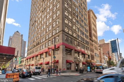 1500 Chestnut St, Philadelphia PA  19102-2737 exterior