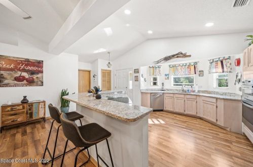 4855 Date Palm St, Cocoa FL 32927-2055 exterior