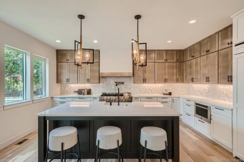 1064 Jasmine St, Denver CO  80220-4518 exterior