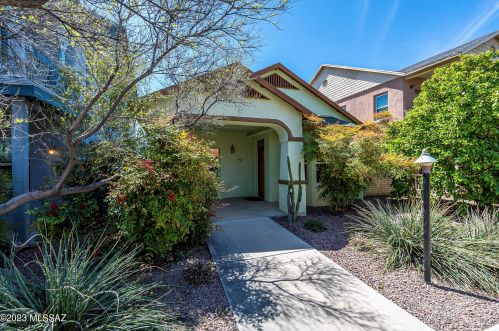 473 Downtown St, Tucson, AZ 85701-2863