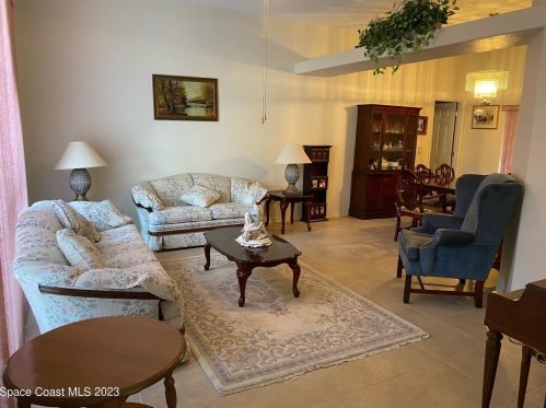 882 Majestic Ave, Sebastian FL  32958-6014 exterior