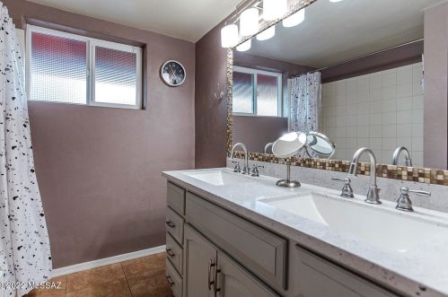 6744 Koralee St, Tucson AZ  85710-1033 exterior