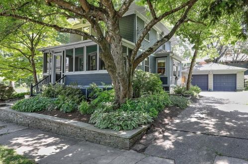245 8th St, Providence, RI 02906-5030