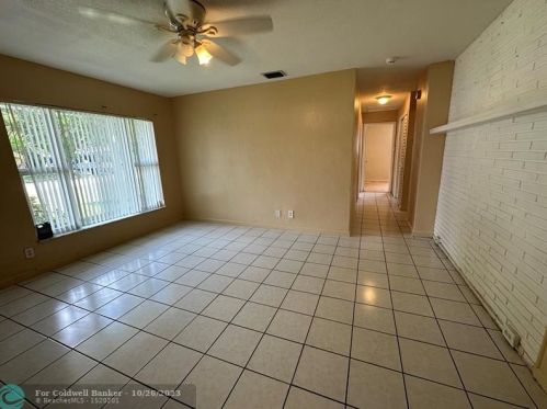 6940 24th Ct, Hollywood FL  33023-3733 exterior