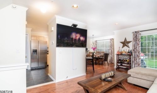 206 Sheffield Ct, Parsippany NJ  07834-3473 exterior