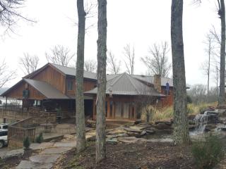 2912 Tooles Bend Rd, Knoxville, TN 37922-6464