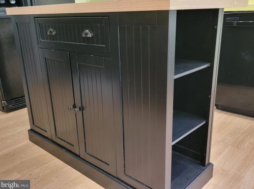 13501 Highland Farms Ct, Nokesville VA  20181-2811 exterior