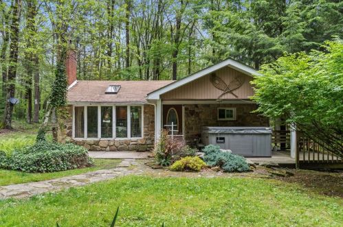 428 Old Hickory Flt, Somerset, PA 15501-8971