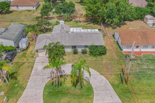 5809 Hickory Dr, Fort Pierce, FL 34982-7551