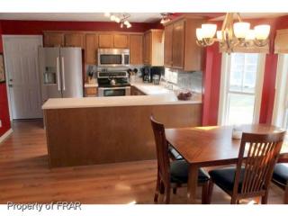 7826 Gaelic Dr, Fayetteville NC  28306-8523 exterior