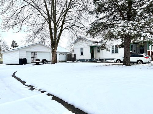 643 Yeoman St, Washington Ch OH  43160-2138 exterior