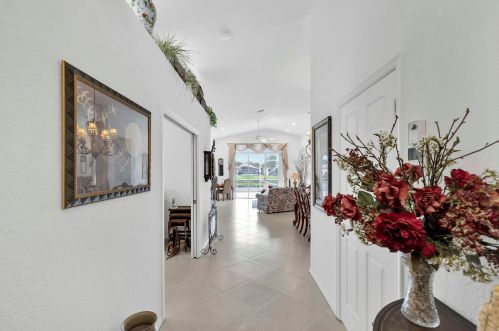 5066 Bleu Lapis Dr, Boynton Beach, FL 33437-7600