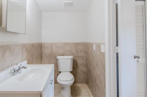 122 Atlas Dr, Apopka FL 32703-4781 exterior