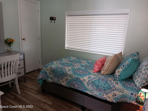 606 Royal Tern Dr, Sebastian FL  32976-7360 exterior