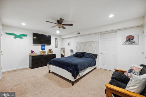 110 Richmond Ct, Harleysville PA  19438-3616 exterior