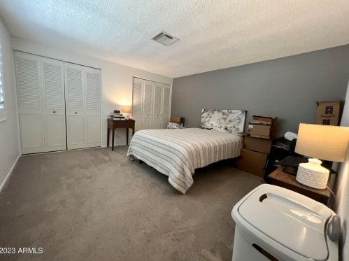 6206 Zoe Ella Way, Glendale AZ 85306-2823 exterior