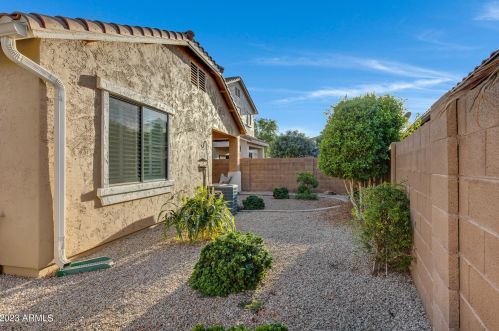 881 Porter St, Gilbert AZ  85296-3037 exterior
