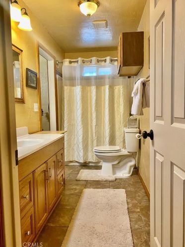 2135 State Ln, Big Bear City CA  92314-9698 exterior