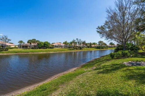 28643 Wahoo Dr, Bonita Springs, FL 34135-5305
