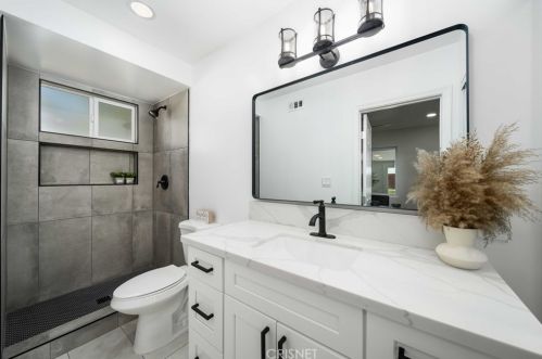 435 Talbert Ave, Simi Valley CA  93065-5249 exterior