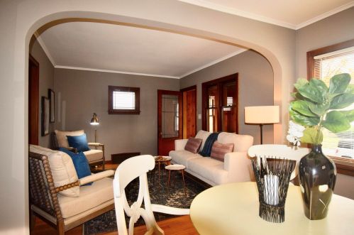 4461 56, Milwaukee WI 53218-5607 exterior