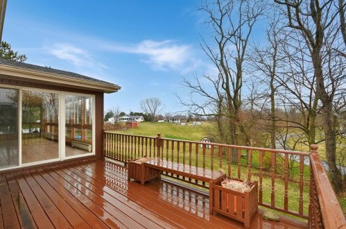 3127 Siler Dr, Finleyville, PA 15332-1525