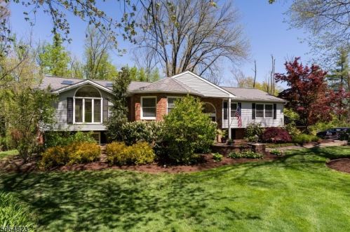 240 Mountain Rd, East Amwell Township, NJ 08551-1403
