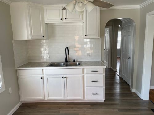 802 Locust St, New Castle PA  16101-2130 exterior