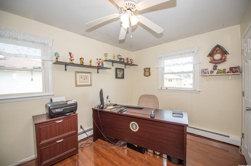 503 Kings Ave, North Lindenhurst NY  11757-3534 exterior