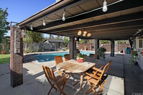 542 Bonita Ave, San Dimas CA 91773-3123 exterior