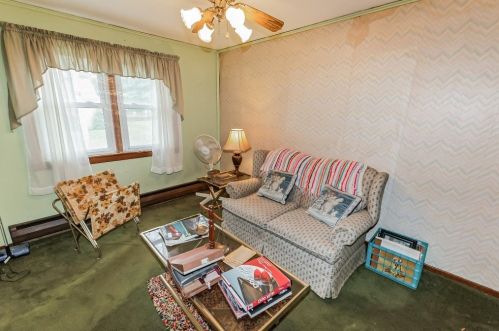 3998 Mitchell Rd, New Castle PA  16105-4412 exterior