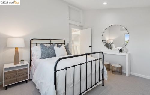 780 Glendome Cir, Oakland CA 94602-1413 exterior