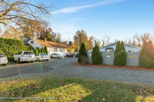 983 Atlantic Ave, Belmar, NJ 07719-1301