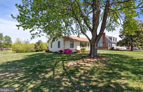 293 Deacon Rd, Fredericksburg, VA 22405-2105