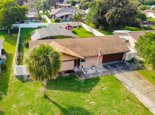 1129 Pilgrim Ave, Deltona, FL 32725-6452