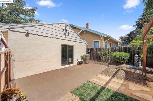2350 109, Oakland CA  94603-4115 exterior