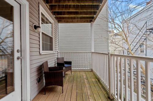 275 2nd St, Boston MA  02127-1220 exterior