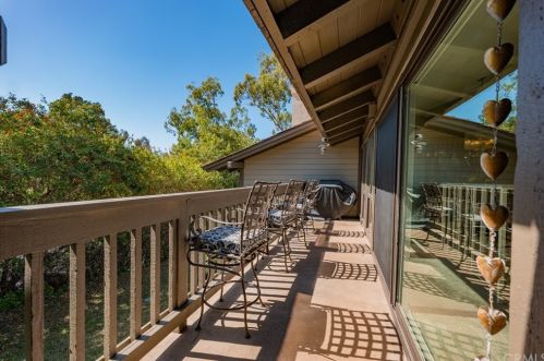 29 Montanas Este, Irvine CA 92612-4674 exterior