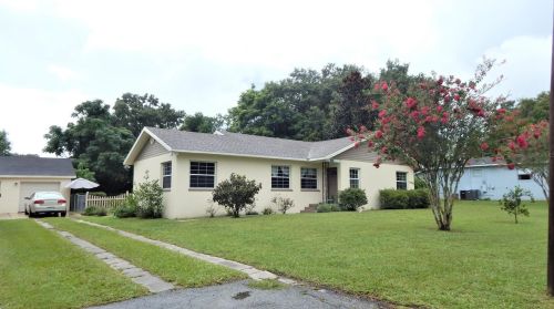 38030 Sunset Ave, Dade City, FL 33525-5427