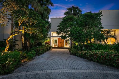 1410 Enclave Cir, West Palm Beach, FL 33411-1878