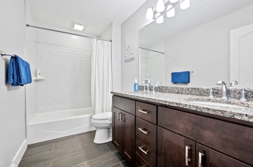 1555 Alaqua Dr, Sewickley PA  15143-9567 exterior