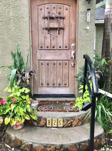 825 Carolina Ave, Tarpon Springs FL  34689-2617 exterior