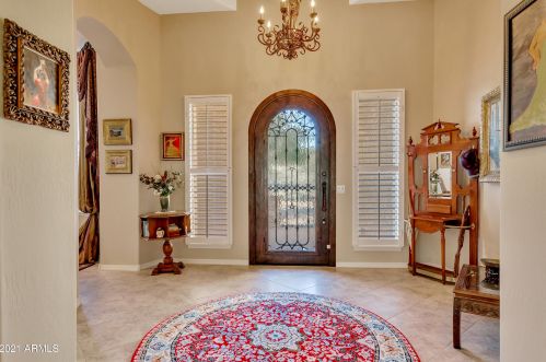 2607 Espartero Way, Phoenix, AZ 85086-5535