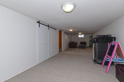 933 101, Milwaukee WI 53214-2513 exterior