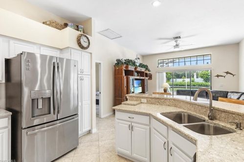 1677 Northgate Dr, Naples, FL 34105-2183