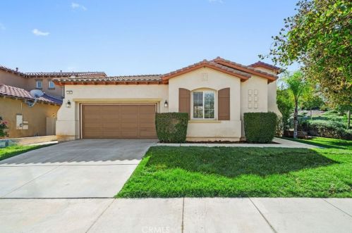40 Via De La Valle, Lake Elsinore, CA 92532-0138