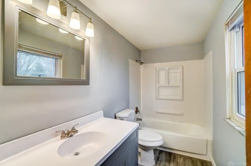 4328 Skylark Dr, Englewood OH  45322-3738 exterior