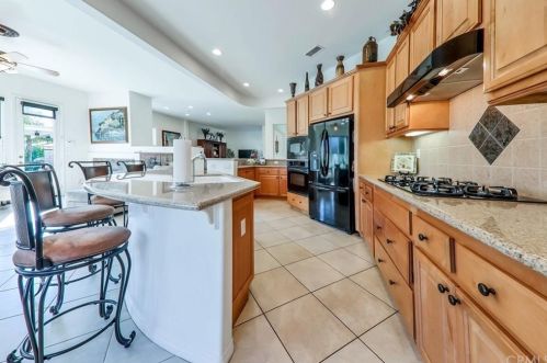 9 Loch Ness Lake Ct, Rancho Mirage CA  92270-5811 exterior