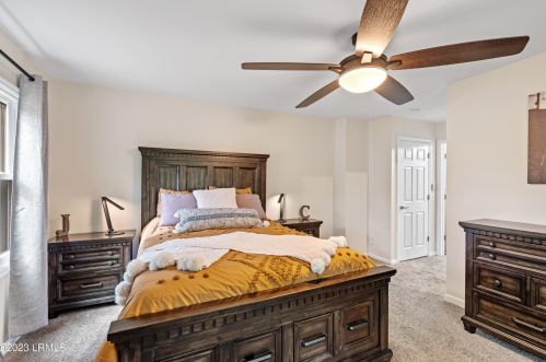 37 Royal Pines Blvd, Beaufort SC  29907-1921 exterior